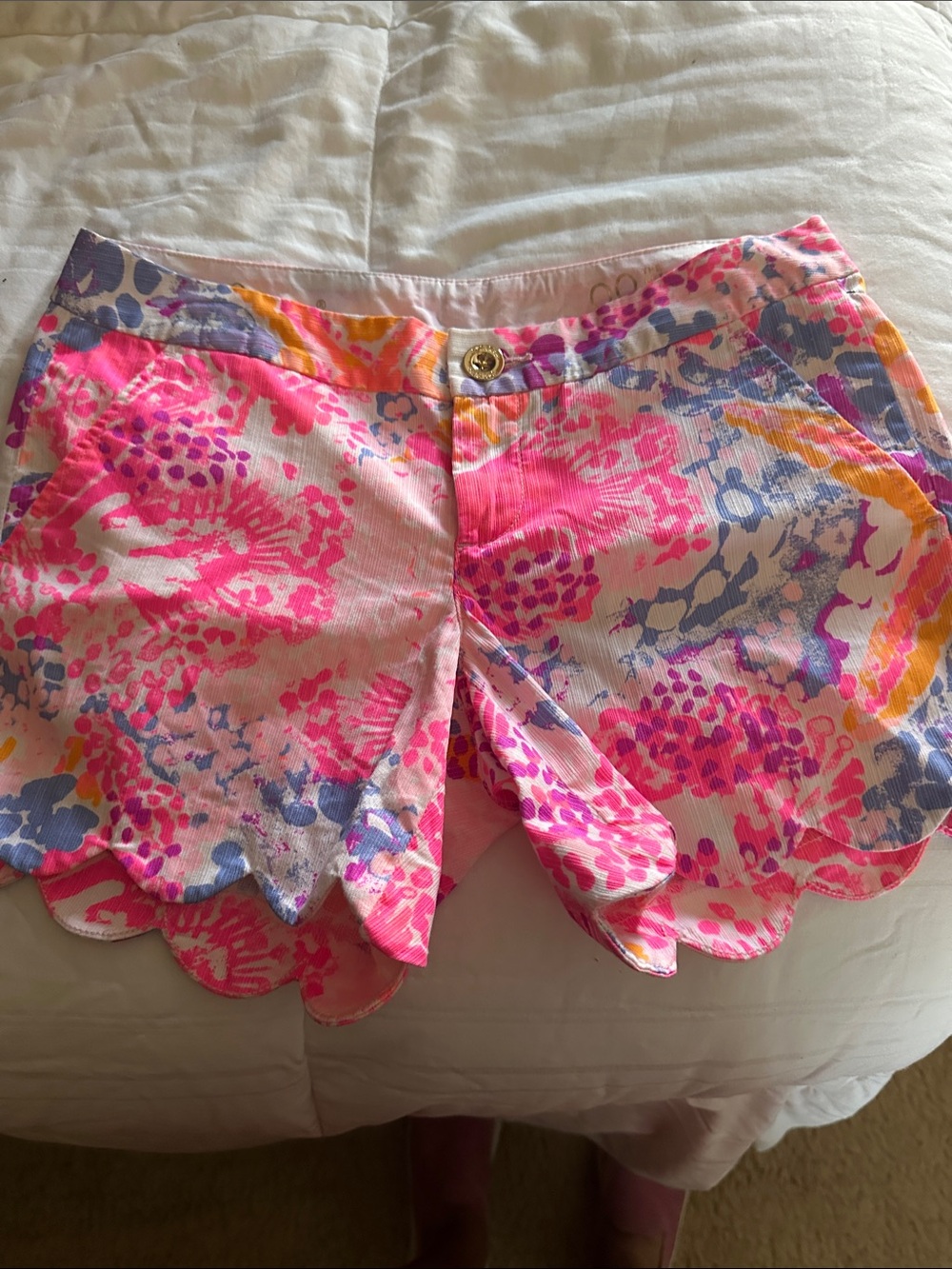 Lilly Pulitzer Pink Multi Floral Scalloped High-Waist Shorts